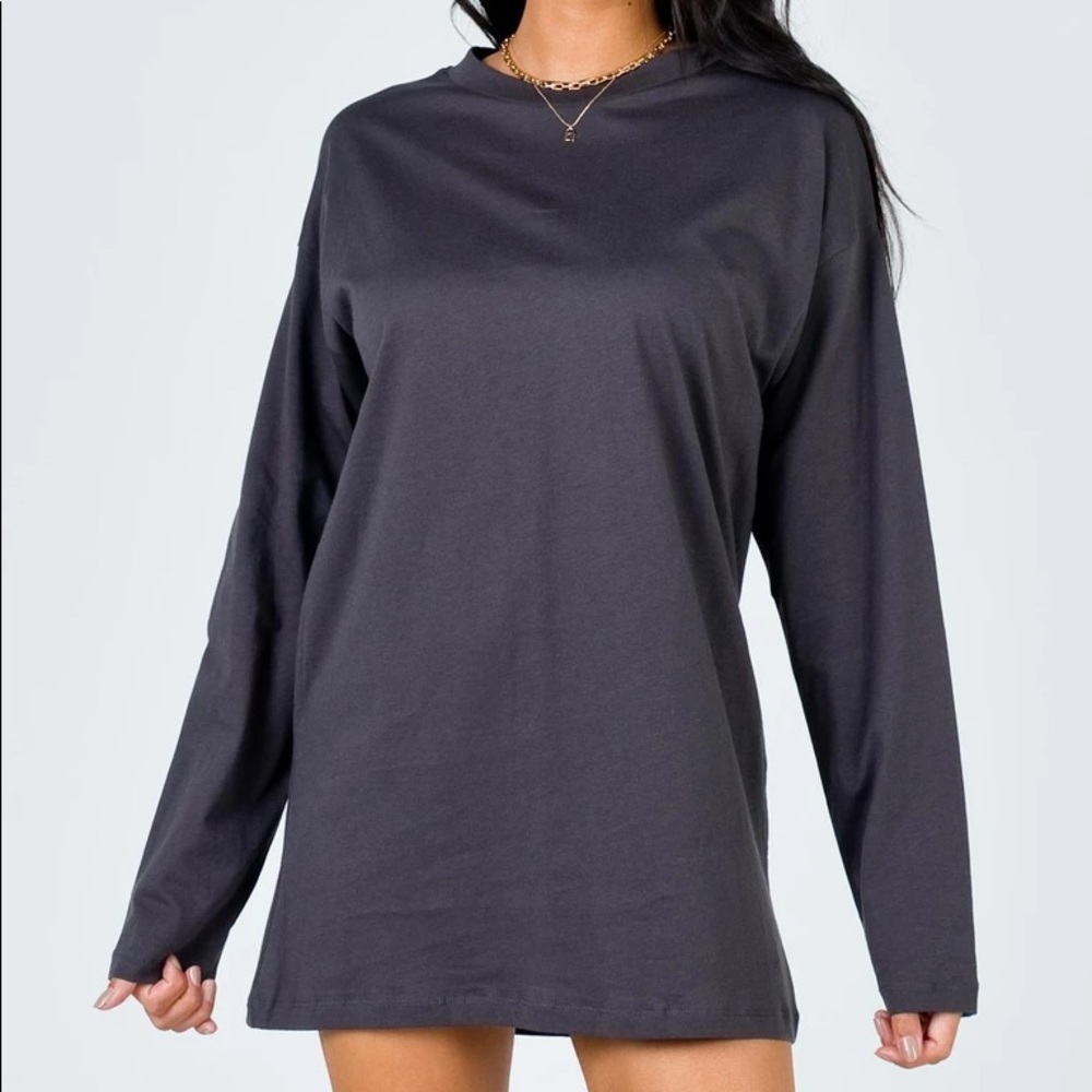 Princess Polly Charcoal Long Sleeve boyfriend tee - like New
